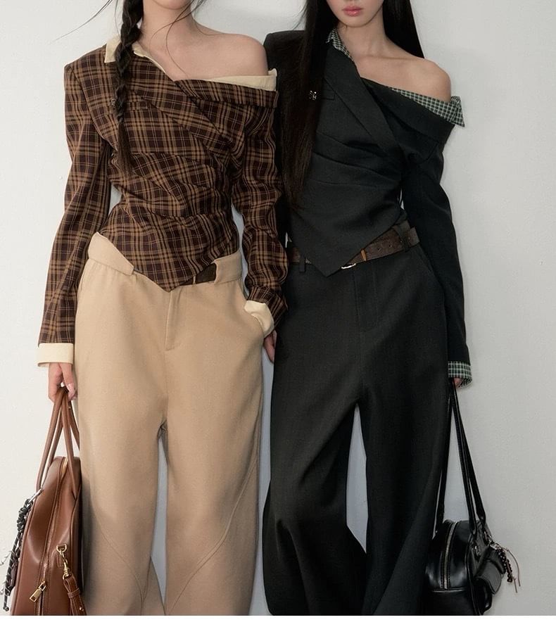 Long-Sleeve One-Shoulder Asymmetrical Blouse / High Waist Plain Wide Leg Pants