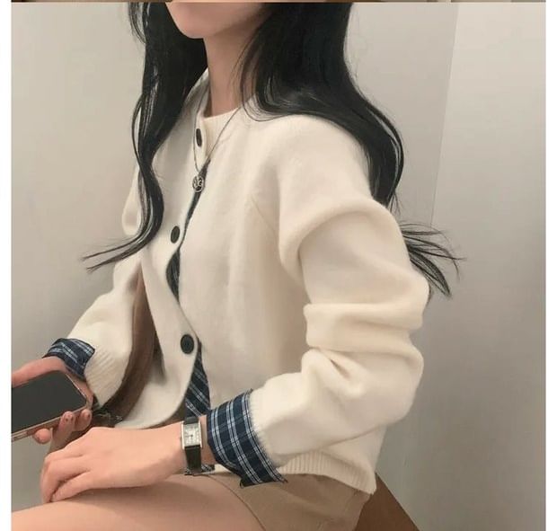 Plaid Trim Crewneck Button Cardigan