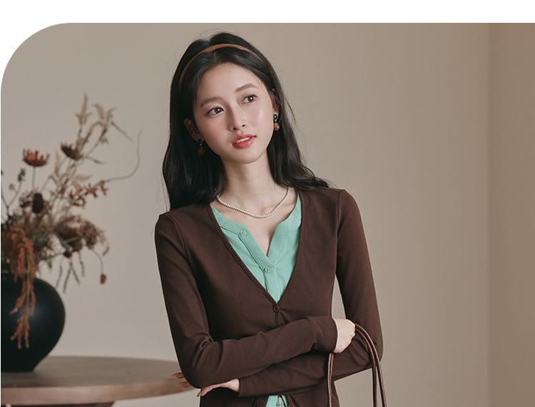 Notch Neck Two Tone Button-Up Cardigan & High Waist Plaid Pleated Midi A-Line Skirt Set