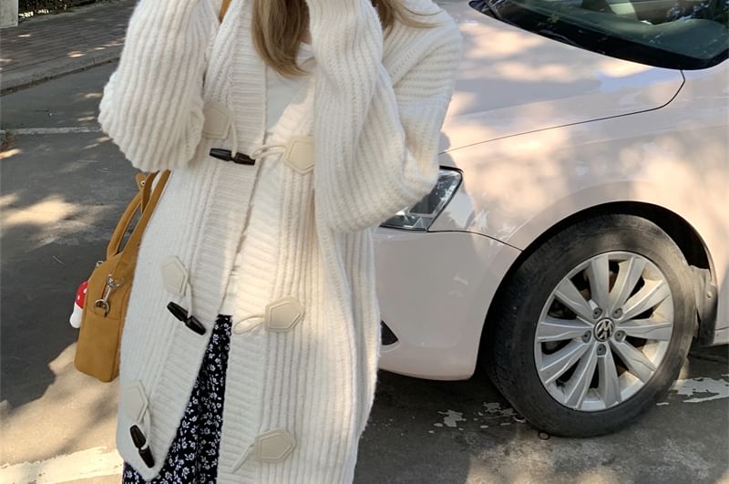 Toggle Front V-Neck Plain Cardigan