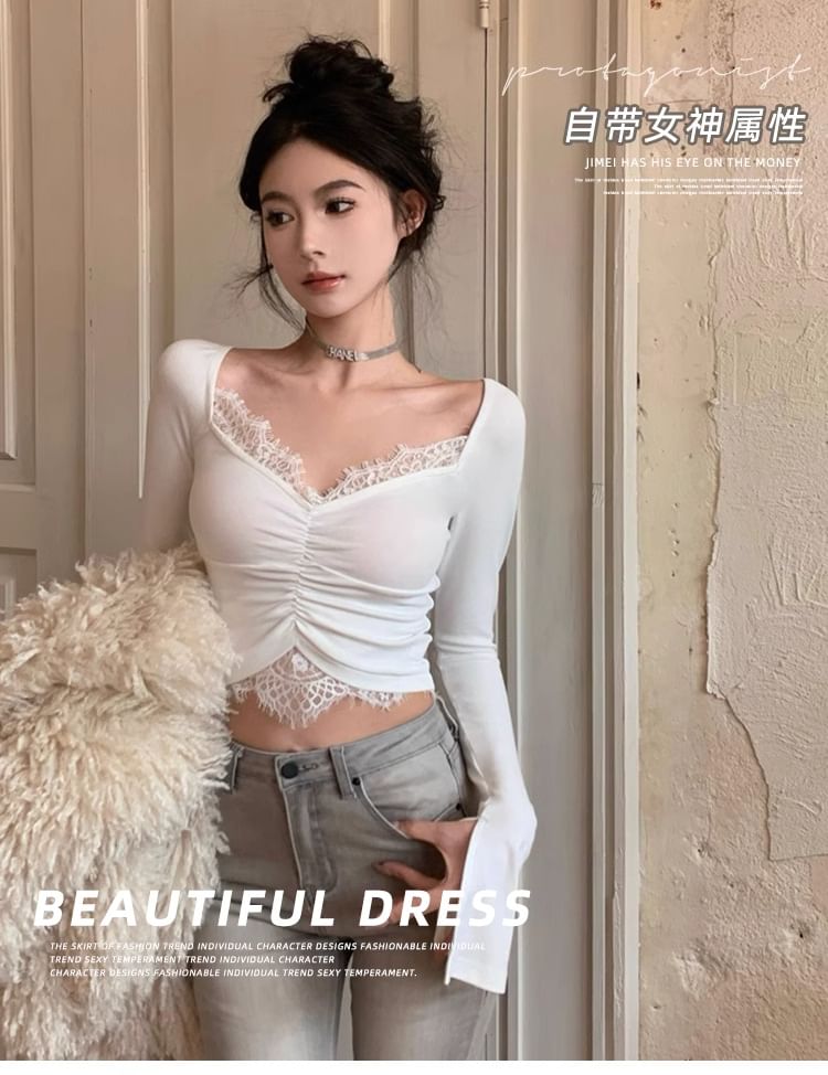 Off-Shoulder Flared-Sleeve Basic Crop Tee