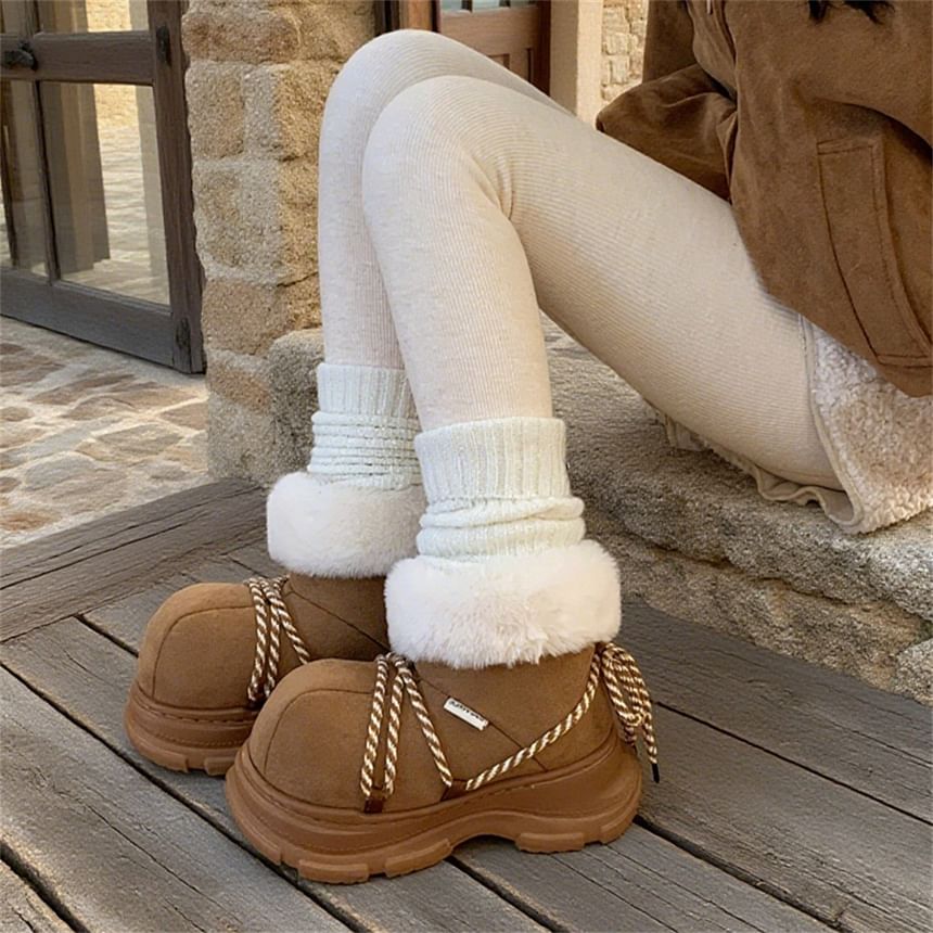 Platform Fleece-Lined Lace-Up Short Snow Boots