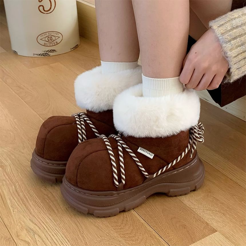 Platform Fleece-Lined Lace-Up Short Snow Boots
