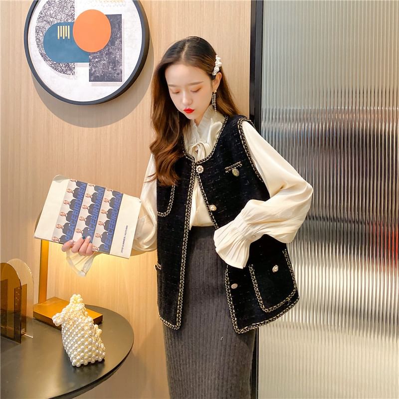 Round Neck Tweed Faux Pearl Button Vest