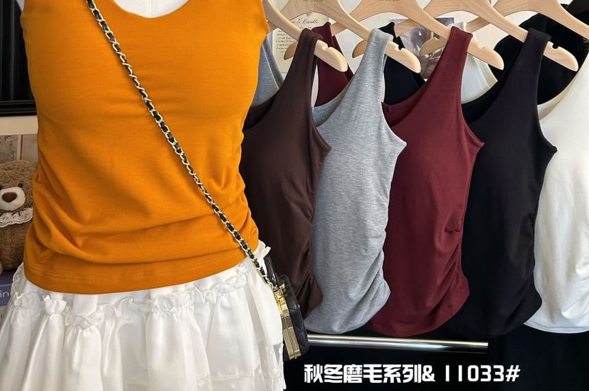 Ruched Padded V-Neck Fitted Sleeveless Tank Top