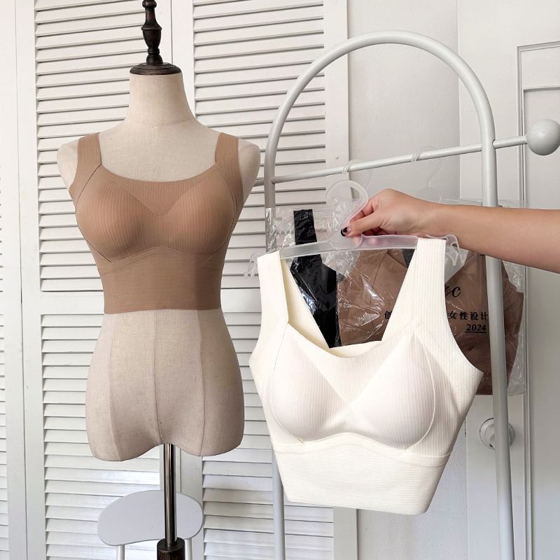 Ribbed Padded Cropped Fitted Sleeveless Tank Top