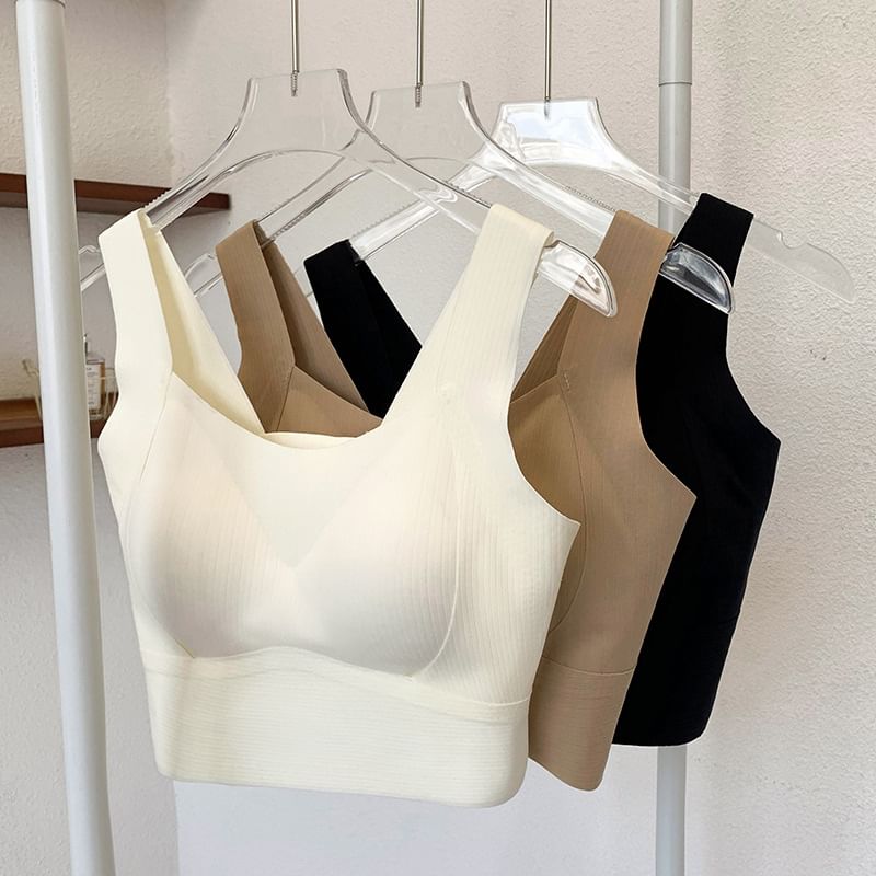 Ribbed Padded Cropped Fitted Sleeveless Tank Top
