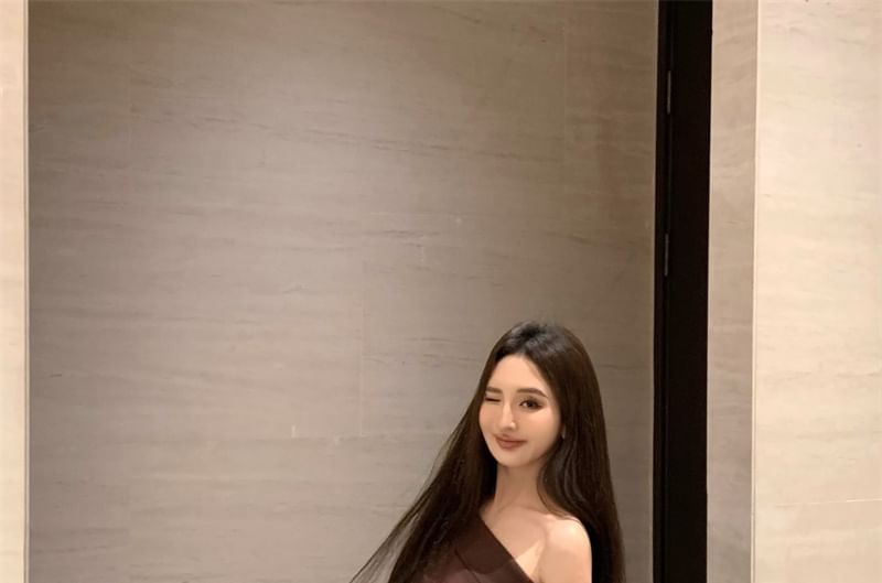Two-Piece Set: Cold-Shoulder Asymmetric Slit Blouse & Flared Pants
