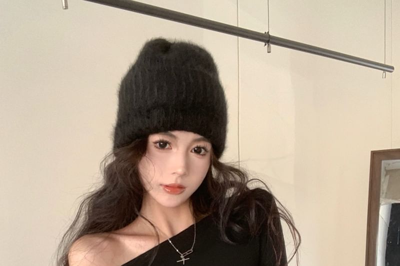 Cold-Shoulder Long Sleeve Shirred Asymmetric T-Shirt