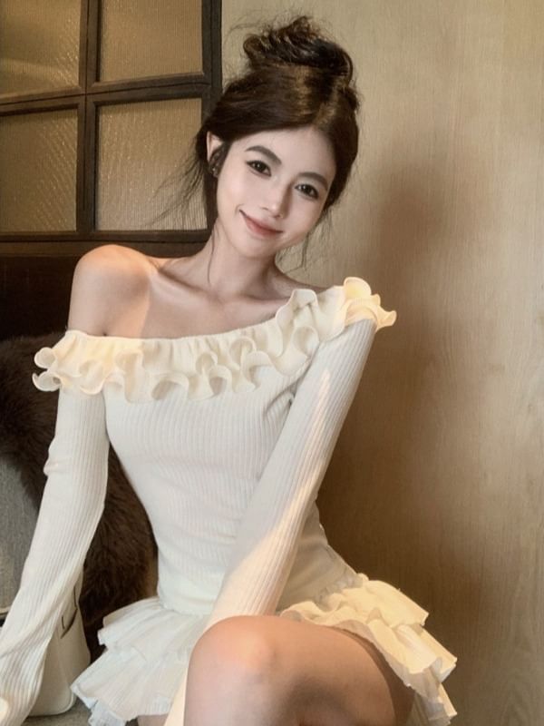Off-Shoulder Ruffle-Trim Ribbed Knit Long-Sleeve Top