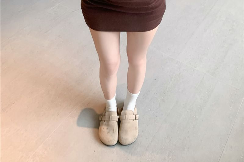 V-Neck Long Sleeve Solid T-Shirt & Halter Neck Solid Camisole & High Waist Mini Pencil Skirt Set