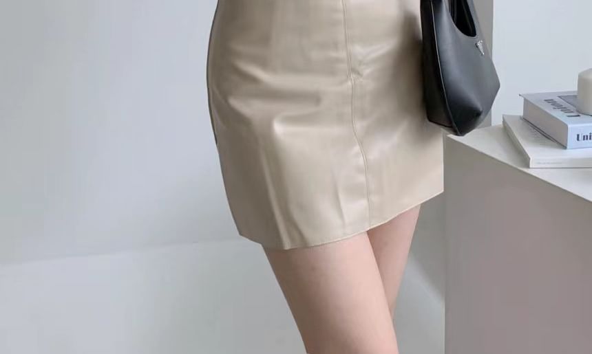 Collared V-Neck Long-Sleeve Plain Wrap Crop Blouse