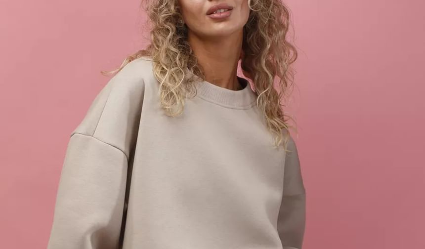 Crew-Neck Plain Sweatshirt