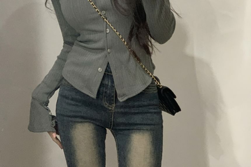 Collared Long Sleeve Button-Up Solid Slim Fit Top