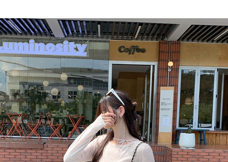 Round-Neck Long-Sleeve Plain Button-Slit Knit Top