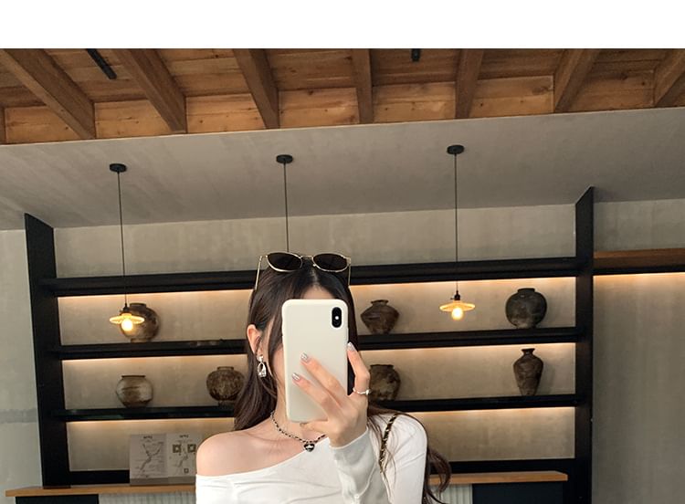 One-Shoulder Long-Sleeve Plain Top