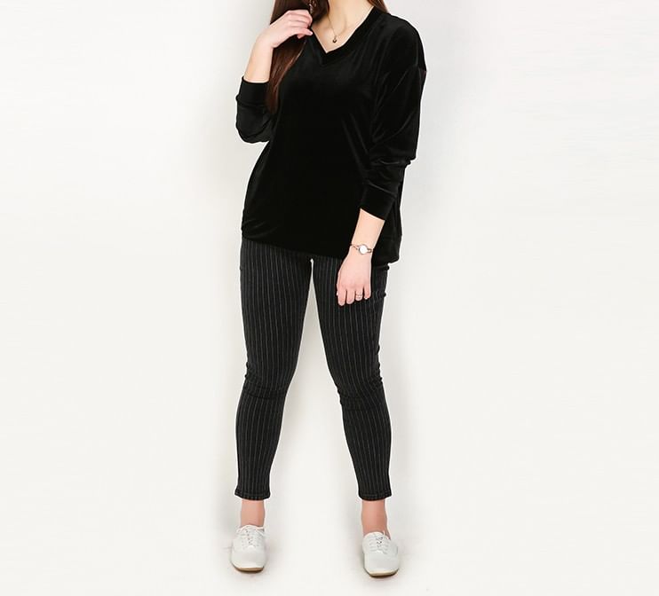 Velvet V-Neck Sweatshirt, Solid Color, Soft Texture, Relaxed Fit