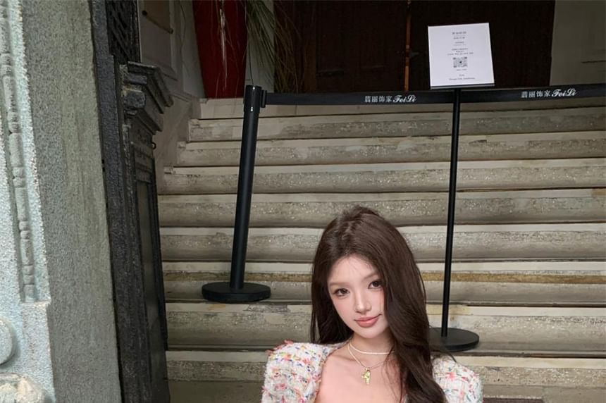 Set: Button-Up Tweed Crop Jacket + Mini Skirt