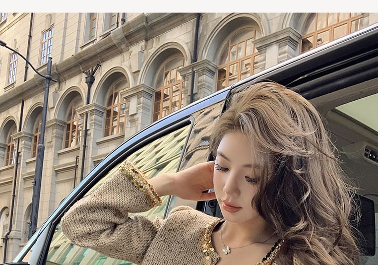 Crew Neck Sequin Trim Button-Up Tweed Crop Jacket / High Rise Mini A-Line Skirt