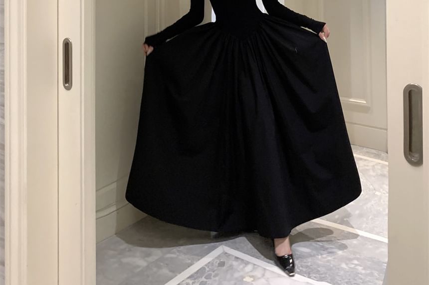 Long-Sleeve Scoop Neck Plain Maxi A-Line Dress