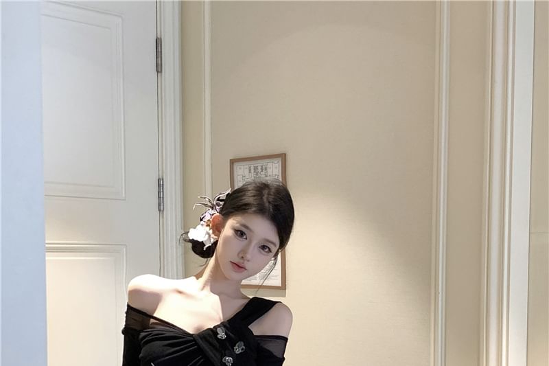 Long-Sleeve Off Shoulder Sequined Slit Maxi Mermaid Dress