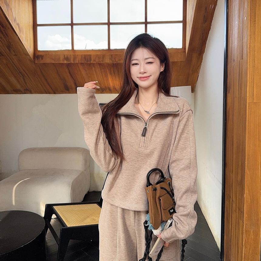 Zip-Up Jacket, Mock Neck Half Zip Cropped Pullover, and High Rise Baggy Pants