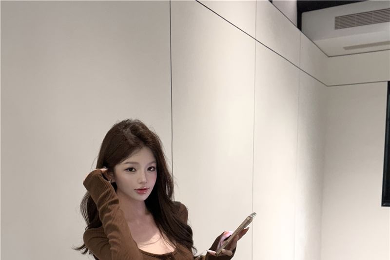 Long-Sleeve Scoop Neck Plain Maxi Sheath Knit Dress