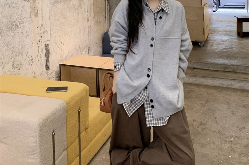 V-Neck Plain Button Cardigan / Long-Sleeve Collared Plaid Button Shirt