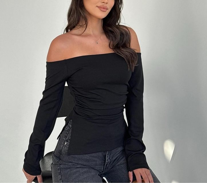 Slim-Fit Long-Sleeved T-Shirt with Off-Shoulder Design and Slit Detail