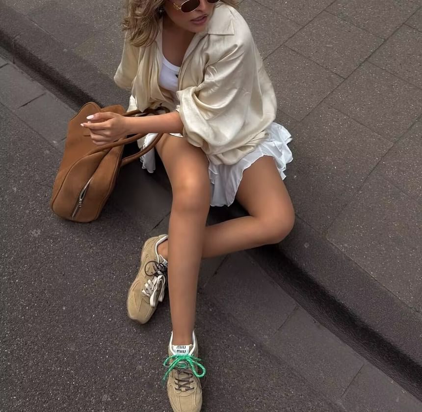 Plain Puff Sleeve Loose-Fit Blouse