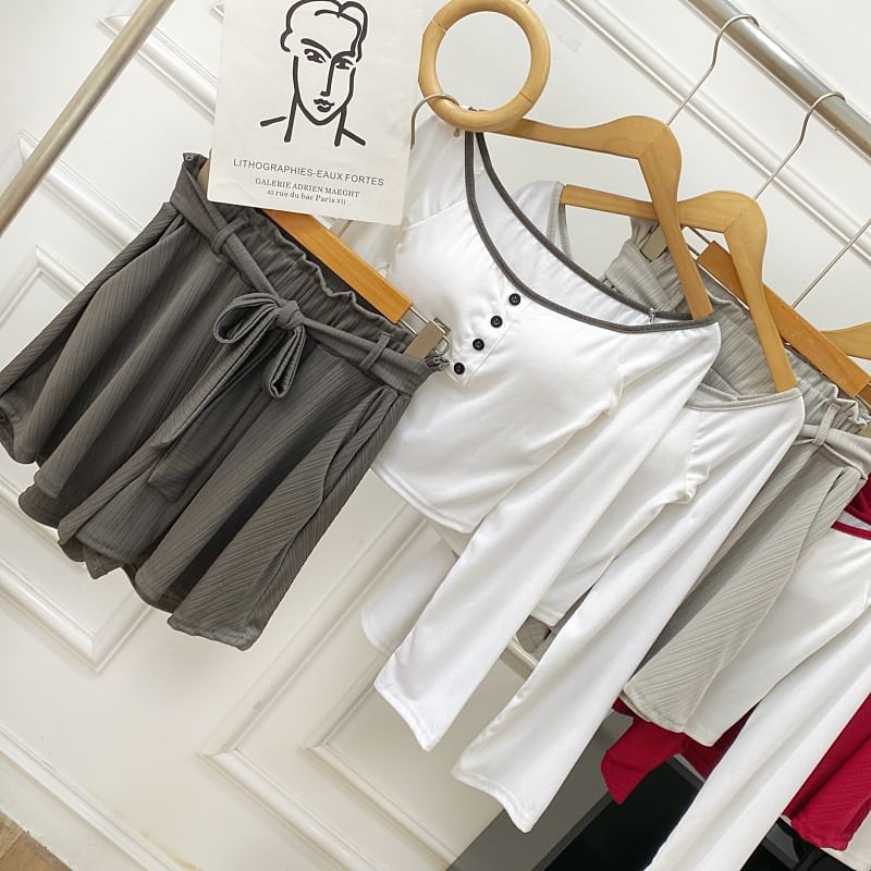 Off-Shoulder Padded Crop Tee & High Waist Wide Leg Shorts Set
