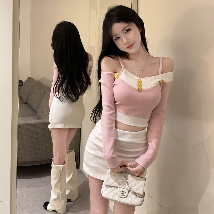 Two-Tone Asymmetrical Cold Shoulder Cropped Knit Top
