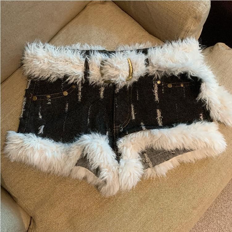 Low Rise Distressed Belted Panel Fluffy Denim Hot Pants