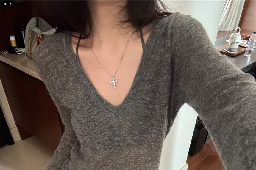Melange V-Neck Long-Sleeve Knit Top