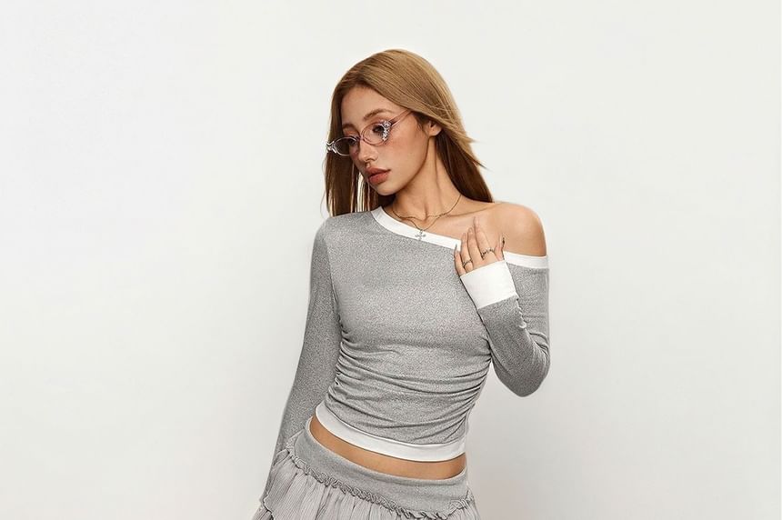 Contrast Trim Off-Shoulder Slim Cropped Top, Long Sleeves