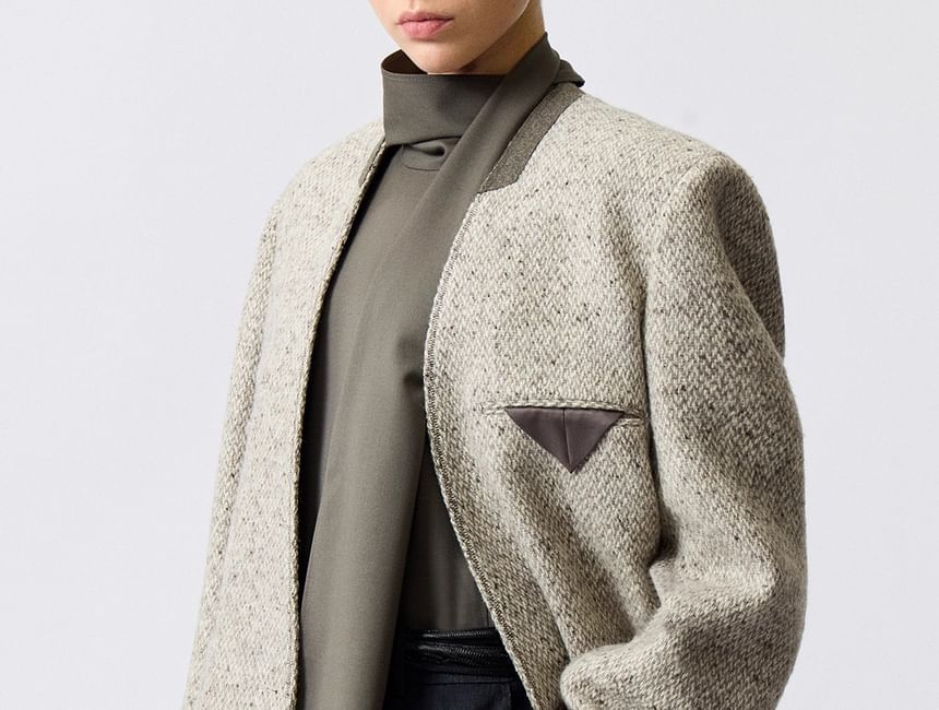 V-Neck One-Buttoned Tweed Oversized Blazer