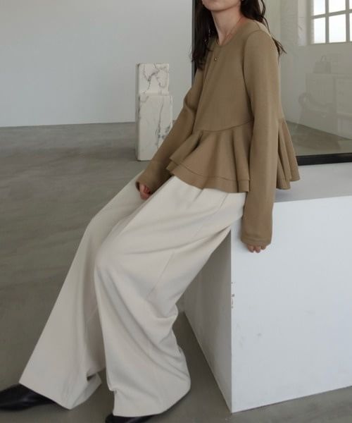 Round Neck Plain Peplum Sweatshirt