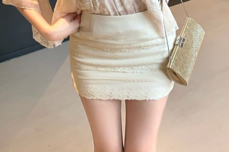 3/4-Sleeve V-Neck Blouse / Mini Skirt