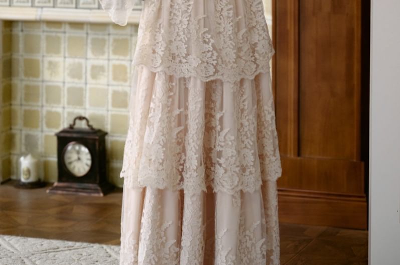 Long Sleeve V-Neck Plain Ruffle Tiered Lace Maxi A-Line Dress