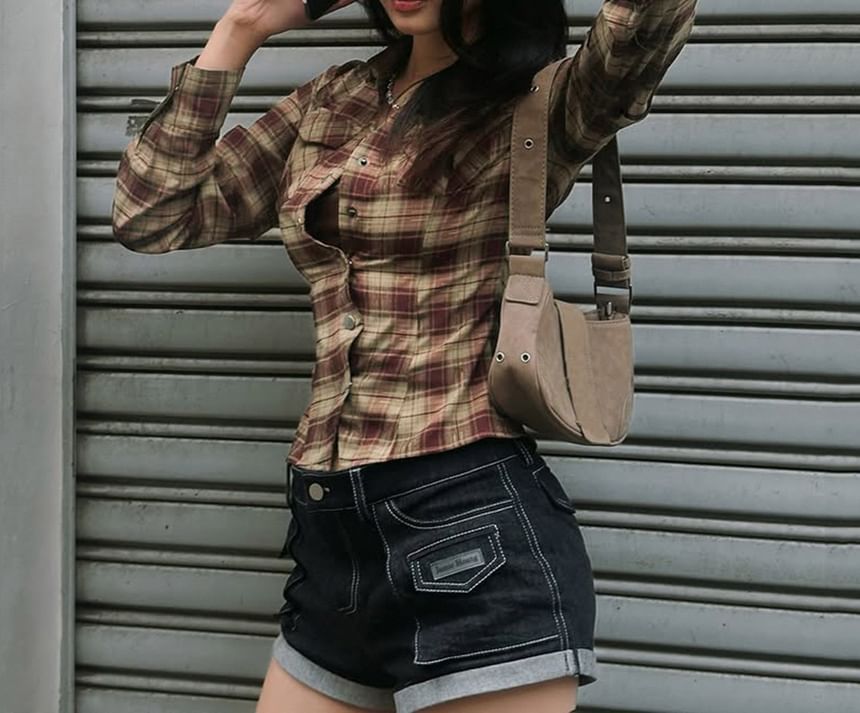 Tailored Plaid Long-Sleeve Button-Up Shirt