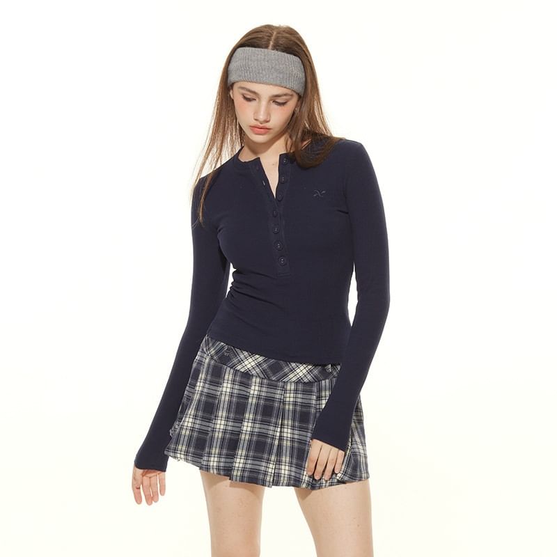 Henley Neck Fitted Long-Sleeve Top