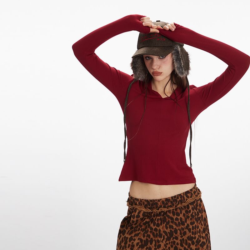 Ribbed Knit V-Neck Fitted Long-Sleeve Top