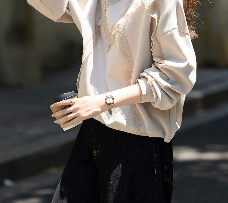 Lace Panel Crew Neck Pullover Sweatshirt