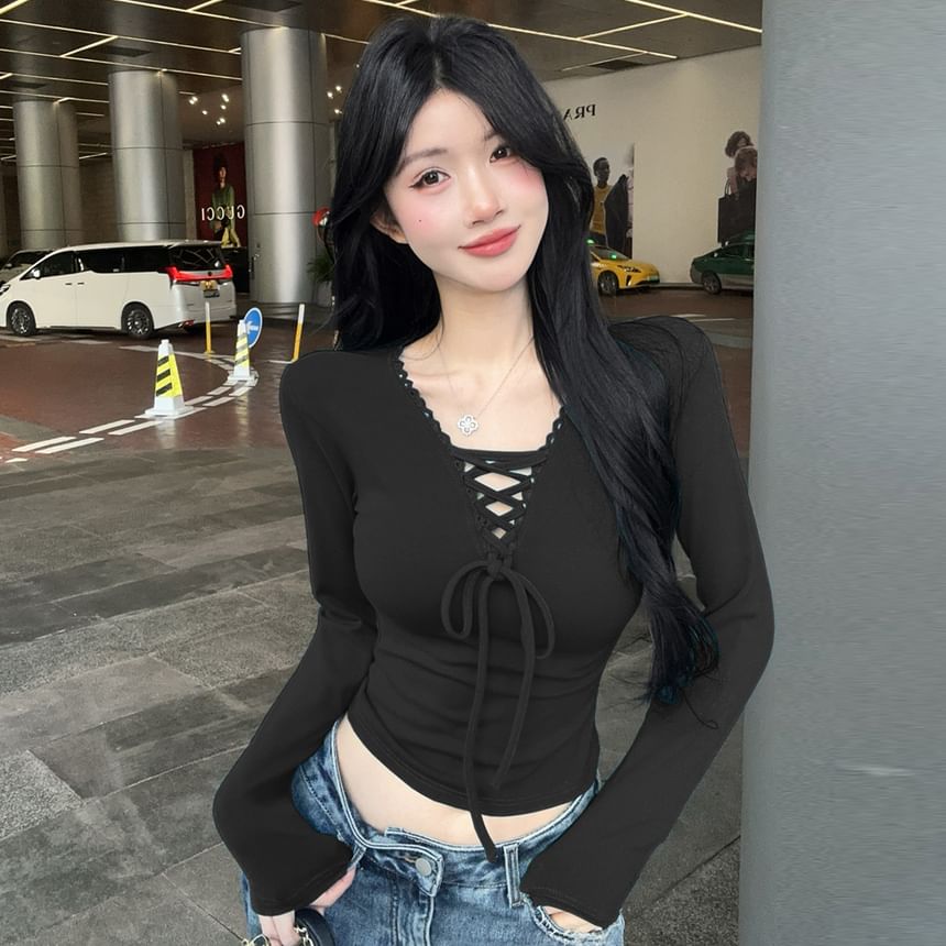 Slim-Fit Lace-Up V-Neck Long Sleeve Crop Shirt