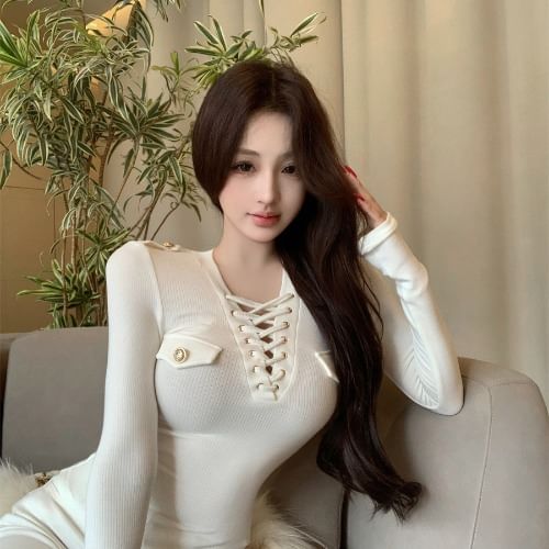 Lace-Up V-Neck Slim Crop Long Sleeve Top