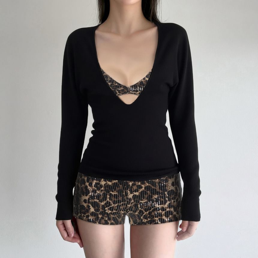 Leopard Bralette and Hot Pants Combo with Long V-Neck Tee