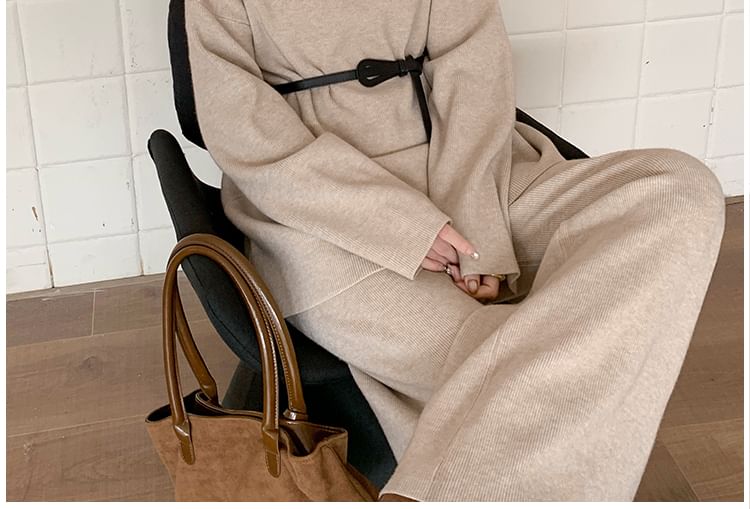 Set: V-Neck Sweater with High-Waist Wide Leg Trousers