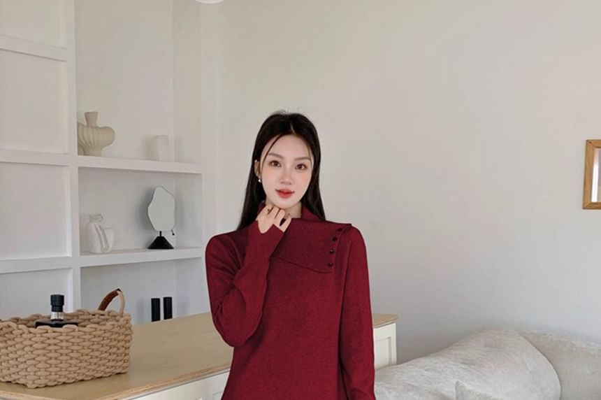 Set: Fringed Hem Sweater with Mock Neck and Maxi A-Line Skirt