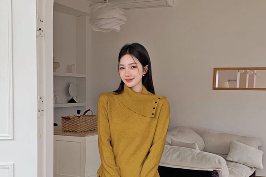 Set: Fringed Hem Sweater with Mock Neck and Maxi A-Line Skirt