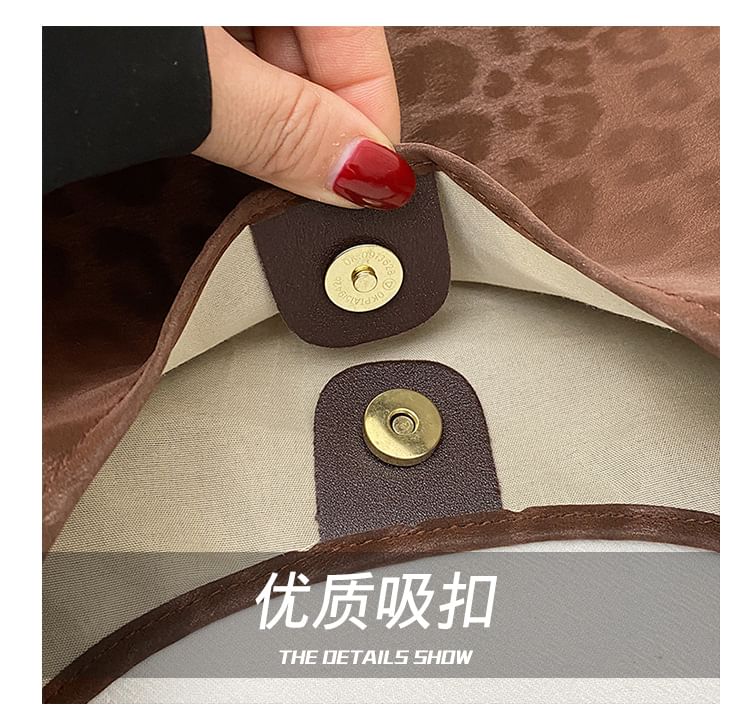 Leopard Patterned Shoulder Bag